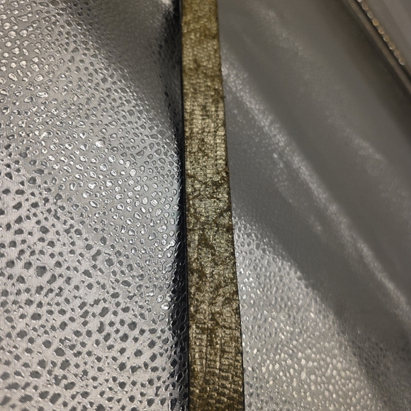 Michael Kors Black Or Gold Reversible Textured Belt M/L - Picture 3 of 6